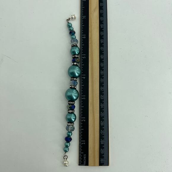 Teal Blue Beaded Magnetic 7 inch Handmade Bracelet - Picture 4 of 4